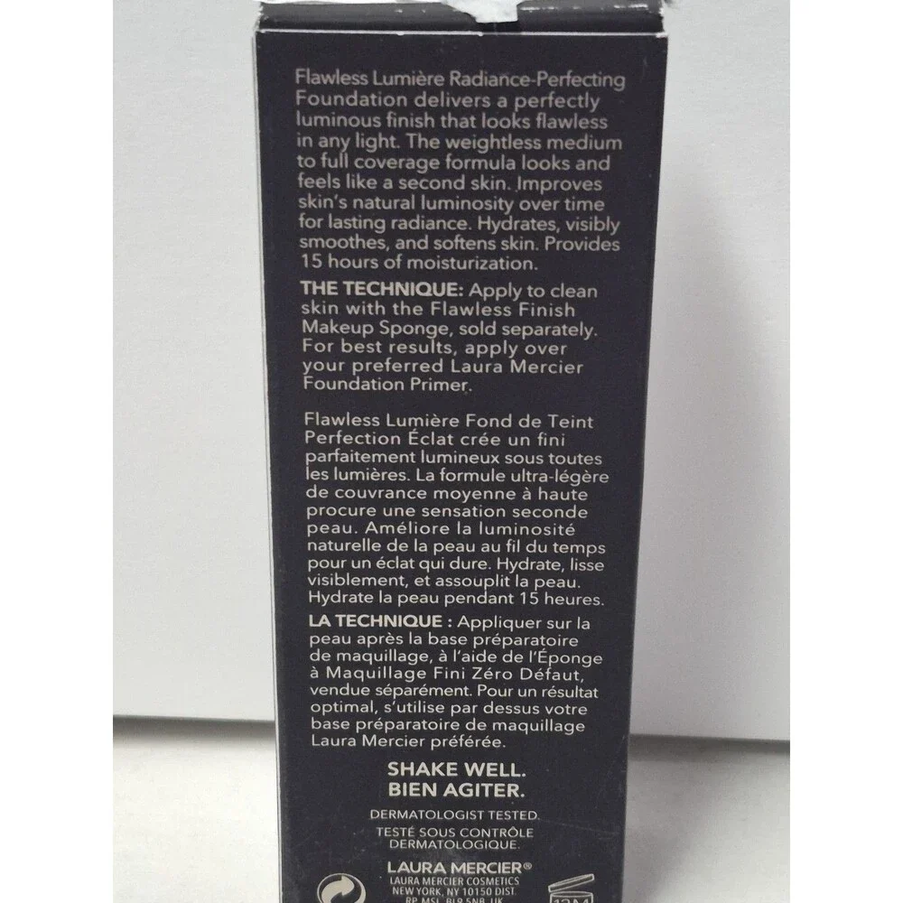 Laura Mercier Flawless Lumiere Radiance Perfecting Foundation 2W2 Butterscotch